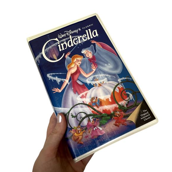 Disney Cinderella VHS Tape - Classic Animated Movie Black Diamond - Picture 1 of 4